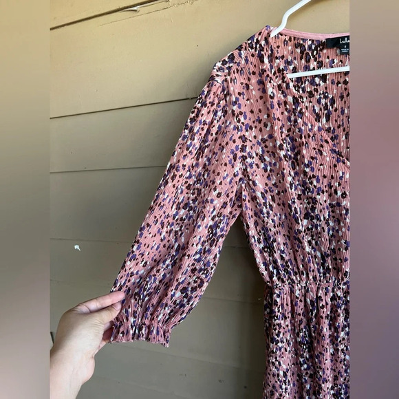NWT Lulu’s Parkside Mauve Multi Print Half-Sleeve V-Neck Mini Dress Size Small - Picture 4 of 9
